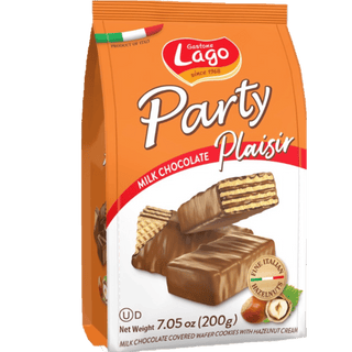 Lago Quadratini wafer cubes covered in a chocolate coating.